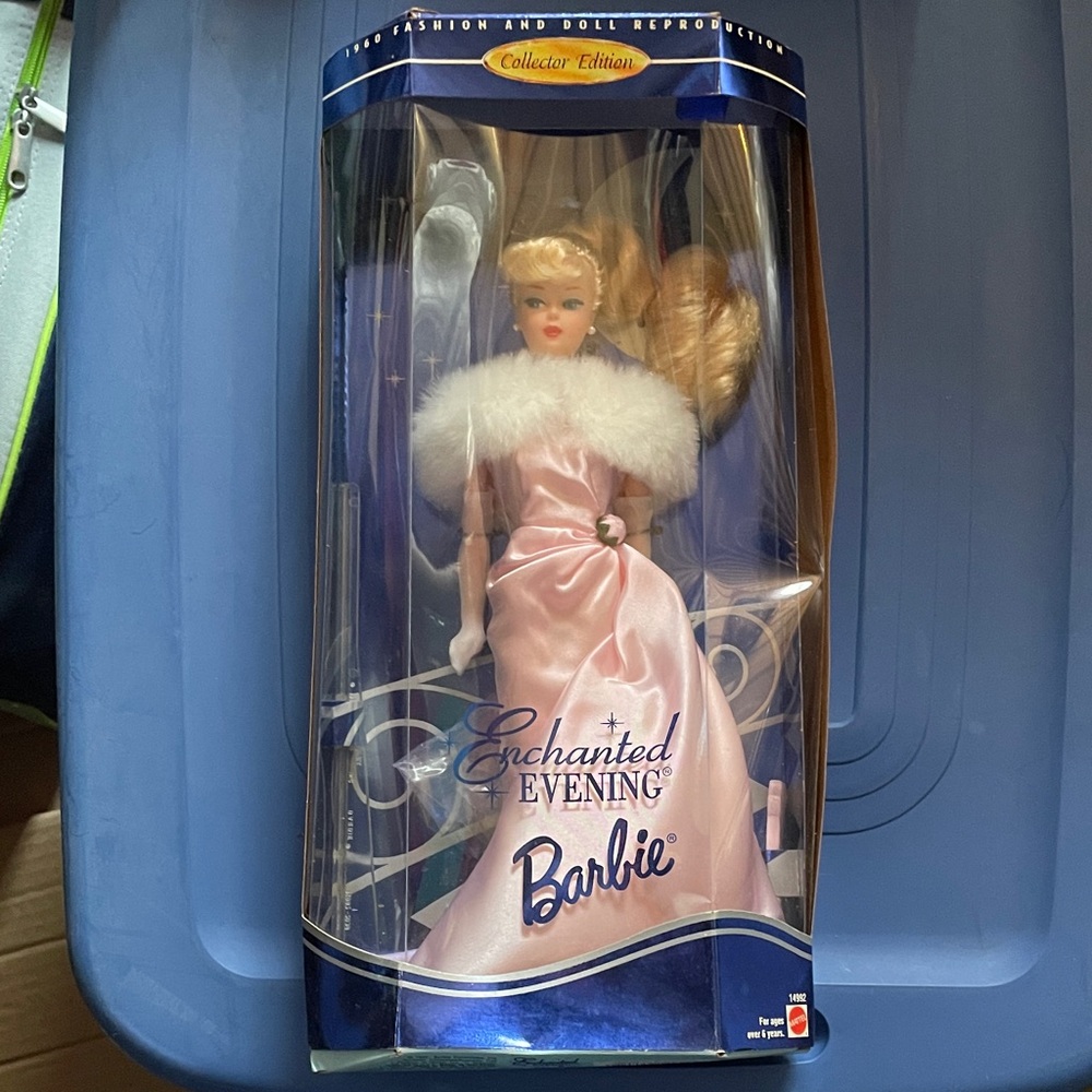 Vintage 1995 Mattel Barbie Enchanted evening reproduction fashion doll 1960